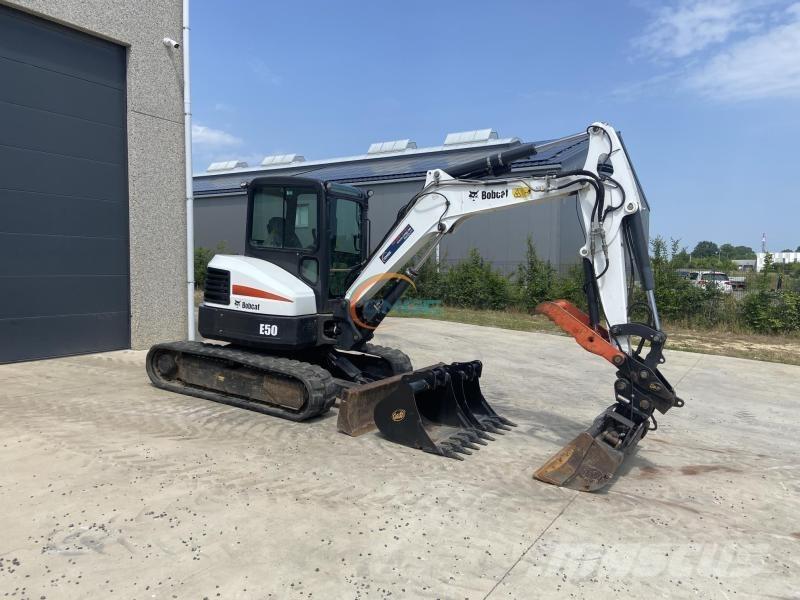 Bobcat E 50  휠 굴삭기
