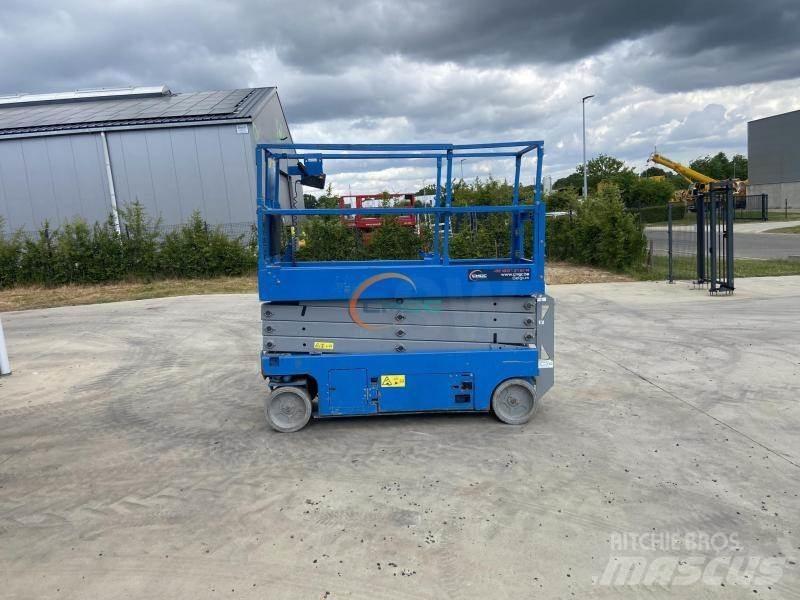Genie GS-2632 관절형 전동이동 리프트