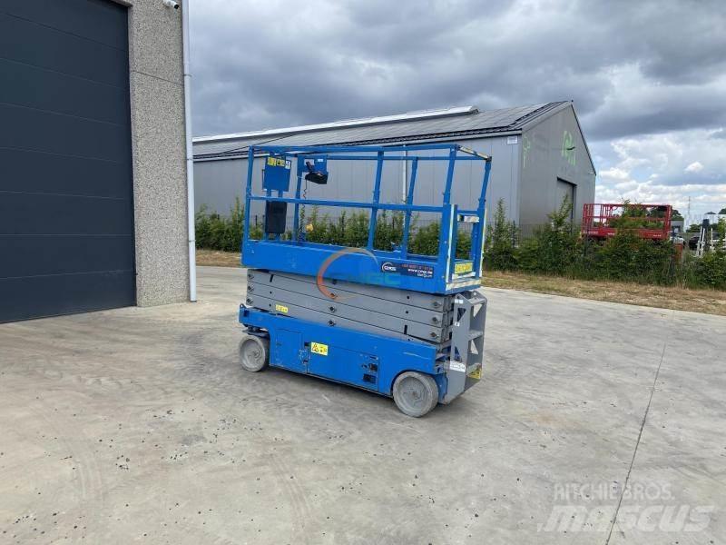 Genie GS-2632 관절형 전동이동 리프트