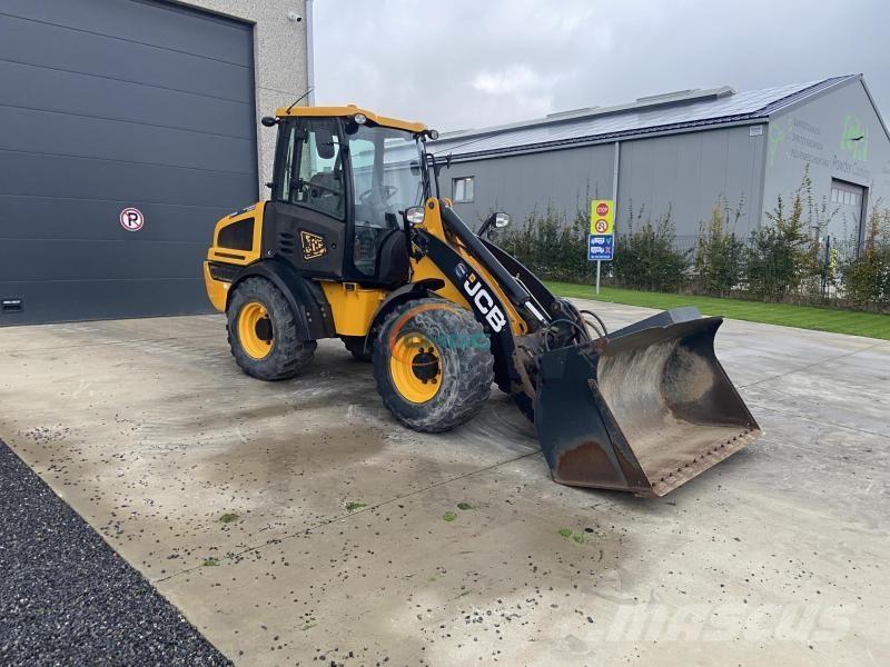 JCB 409  휠로우더