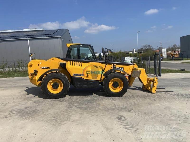JCB 540-140 텔러 핸들러