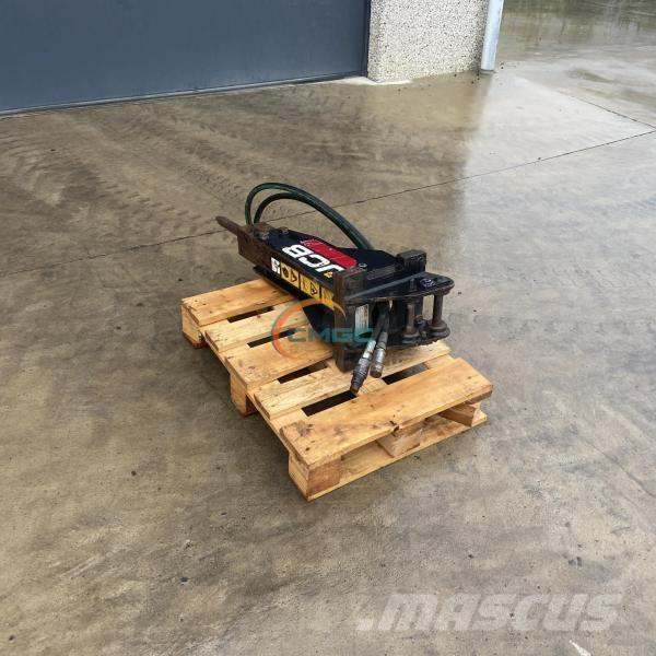 JCB HM012T 브레이커