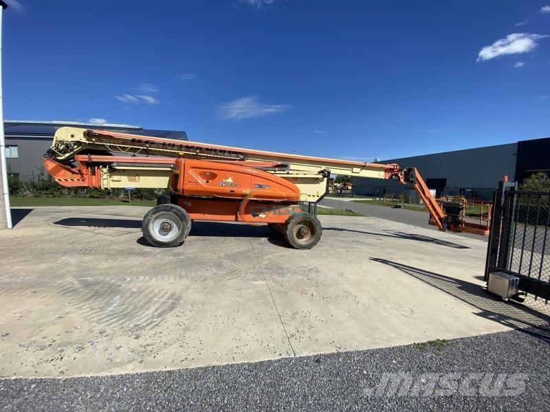 JLG 1250AJP 관절형 전동이동 리프트