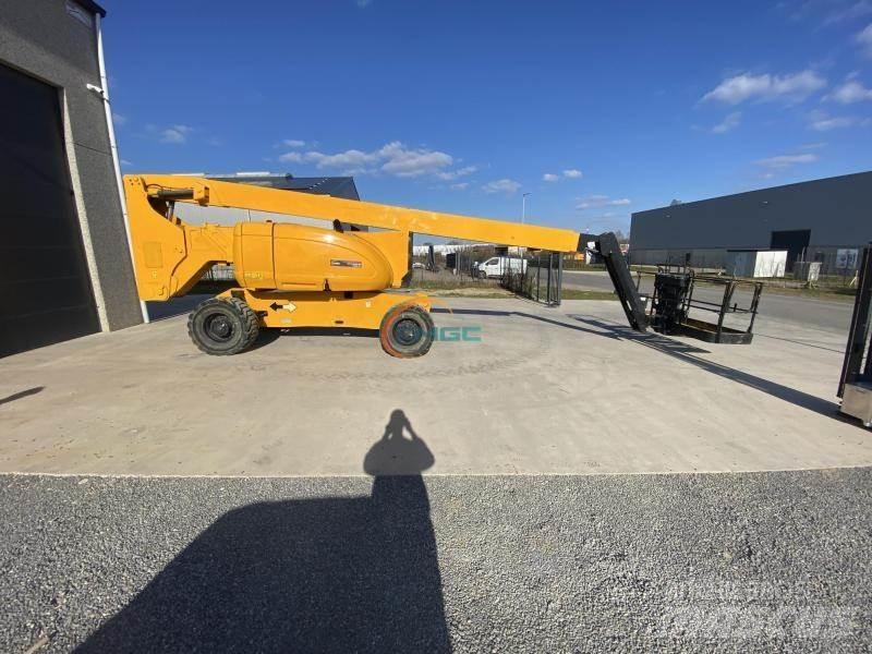 JLG 800AJ 관절형 전동이동 리프트