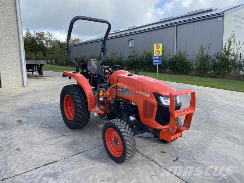 Kubota L1-382 트랙터