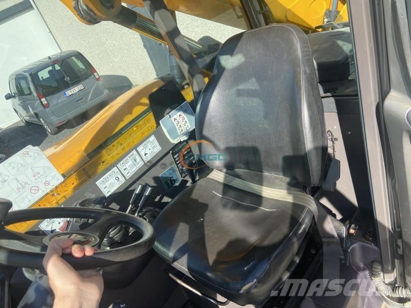 Manitou MT 1440 텔러 핸들러