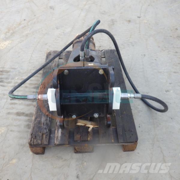 Sandvik CB45S 브레이커