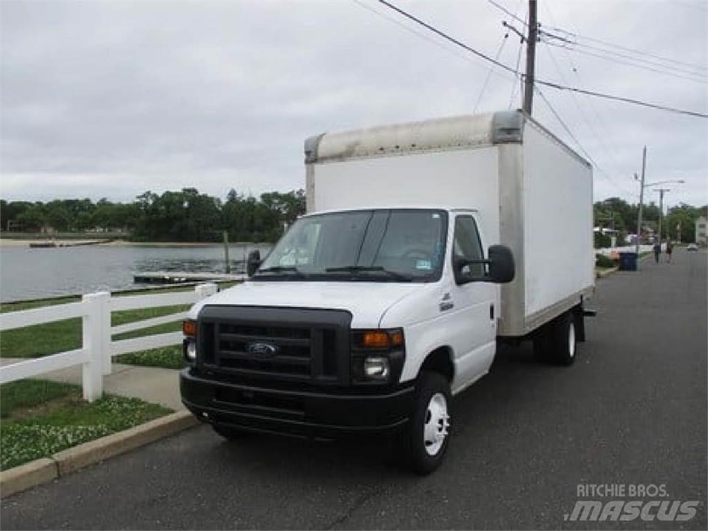 Ford E350 탑차 트럭