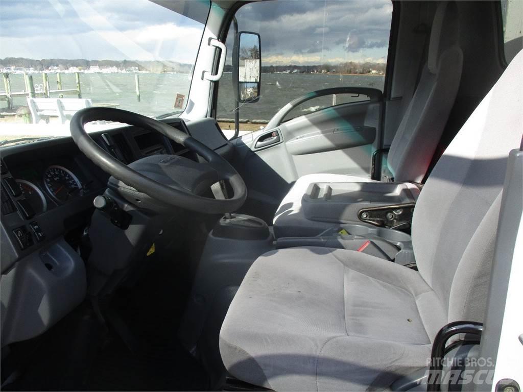 Isuzu NRR 탑차 트럭