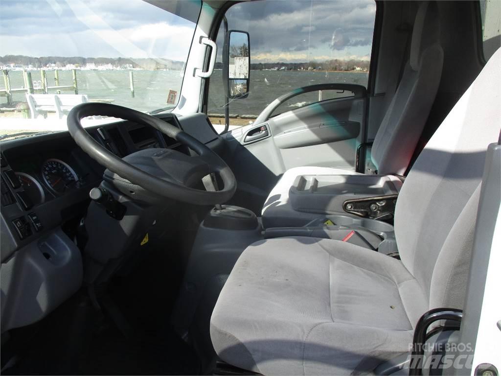 Isuzu NRR 시립/다목적 차량