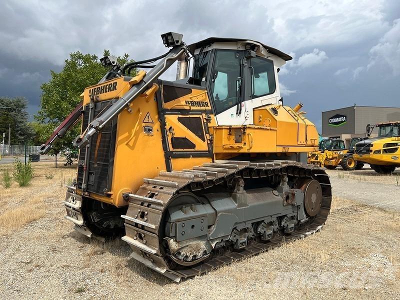 Liebherr PR766 크롤러 도저