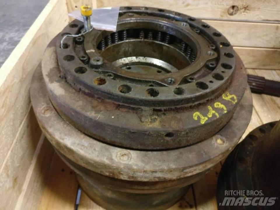 CAT 213B 트랜스미션