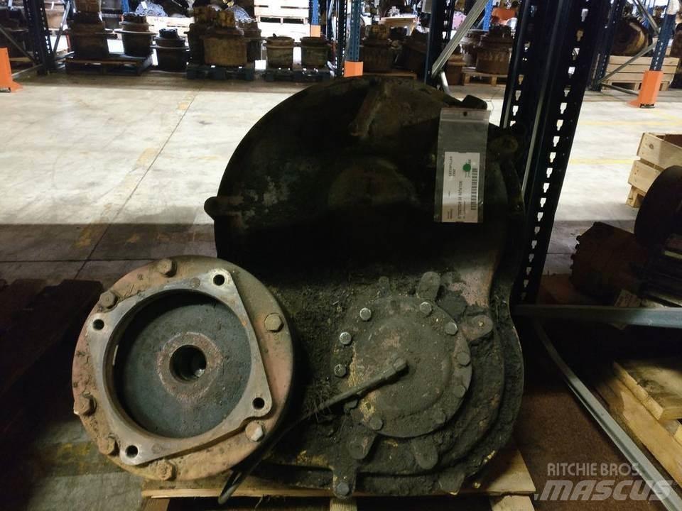 CAT 235D 트랜스미션