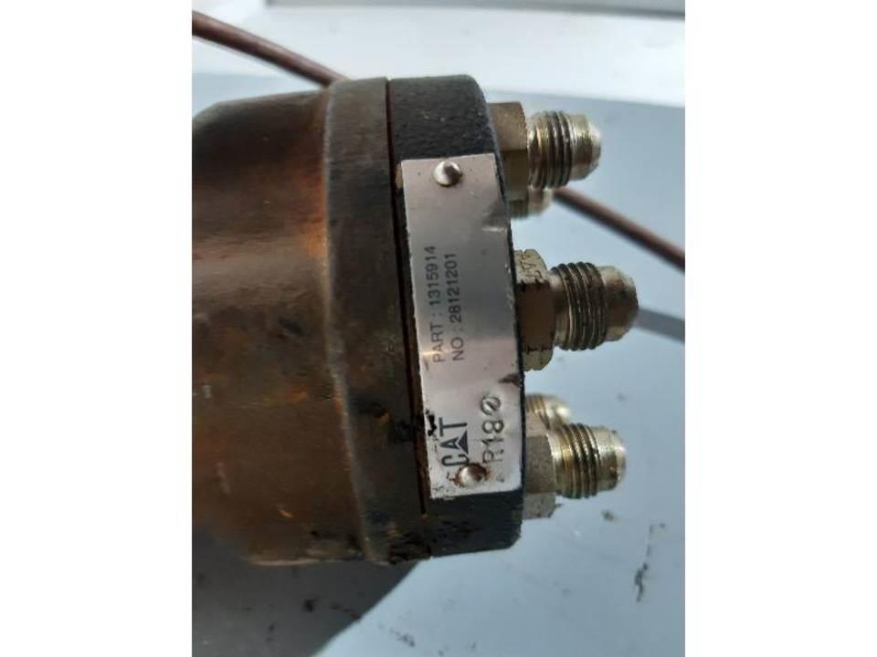 CAT 315B 캐빈 및 인테리어