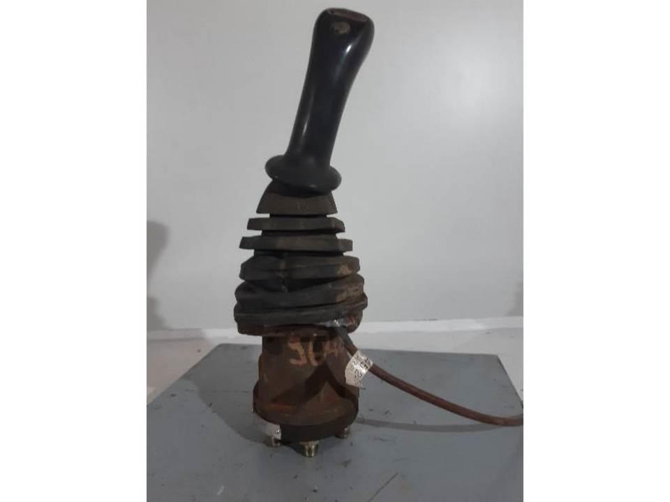 CAT 315B 캐빈 및 인테리어