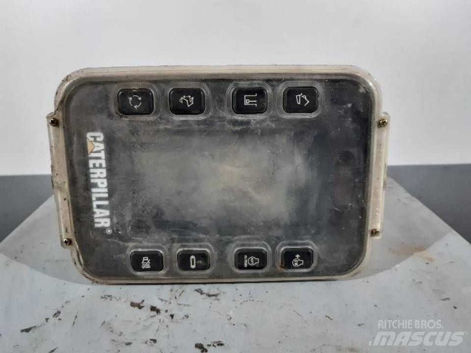 CAT 317BL 캐빈 및 인테리어
