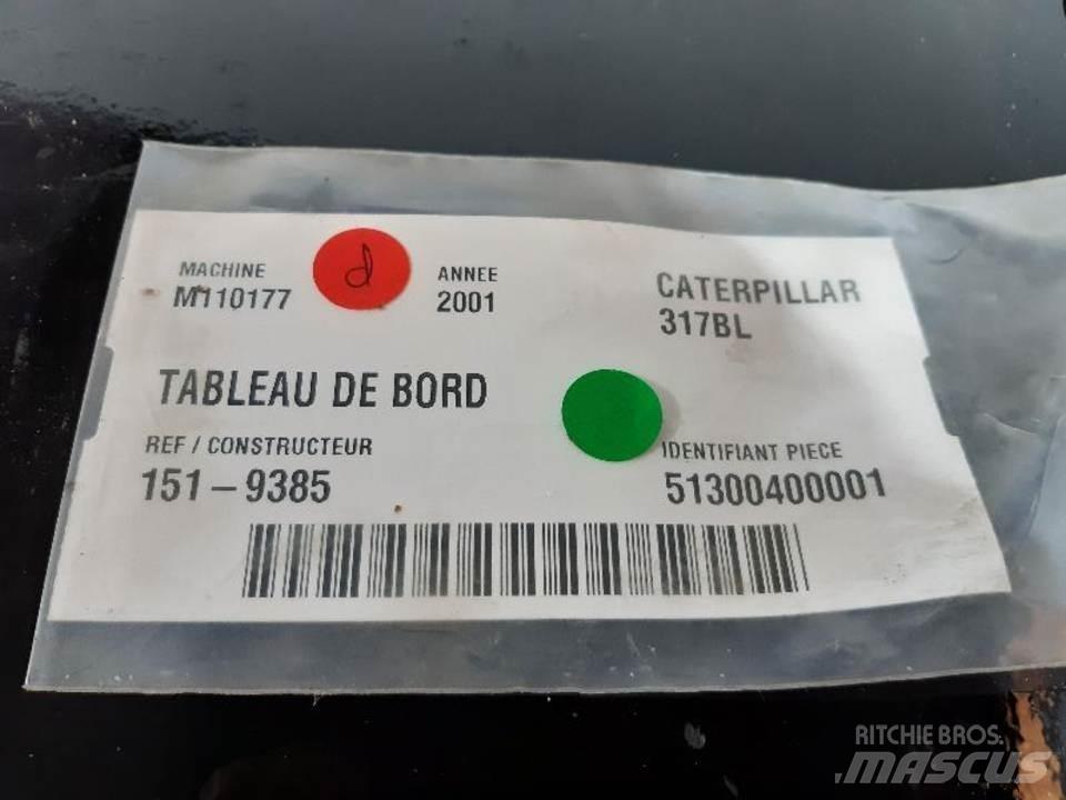 CAT 317BL 캐빈 및 인테리어