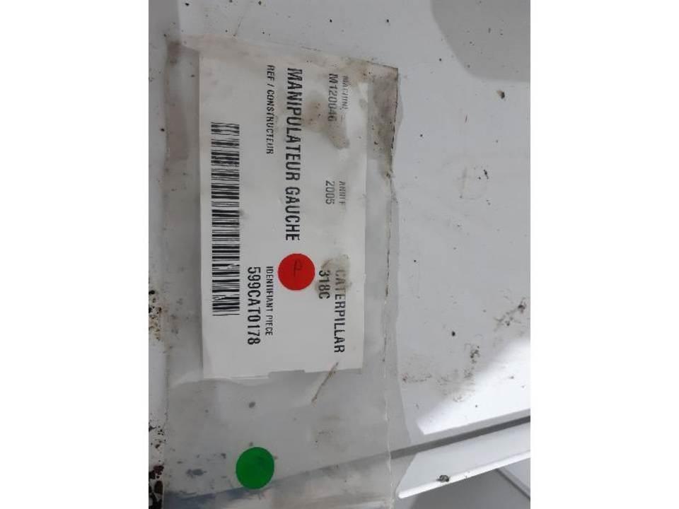 CAT 318C 캐빈 및 인테리어