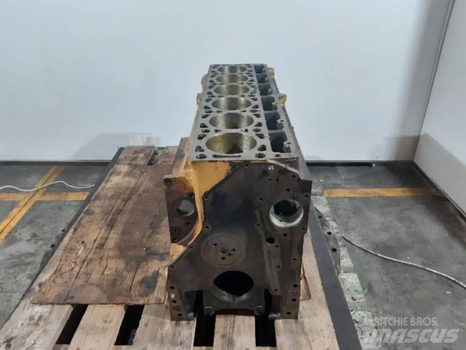 CAT 320 엔진