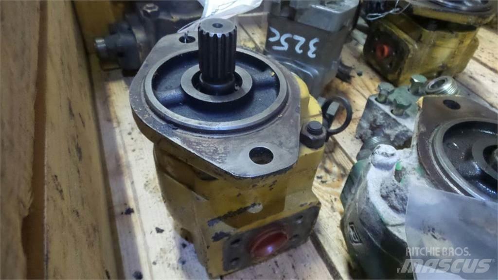 CAT 320B 유압식 기계