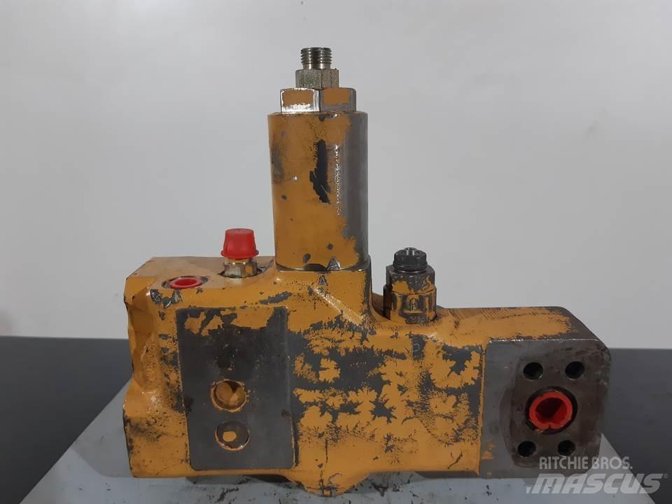 CAT 320B 유압식 기계