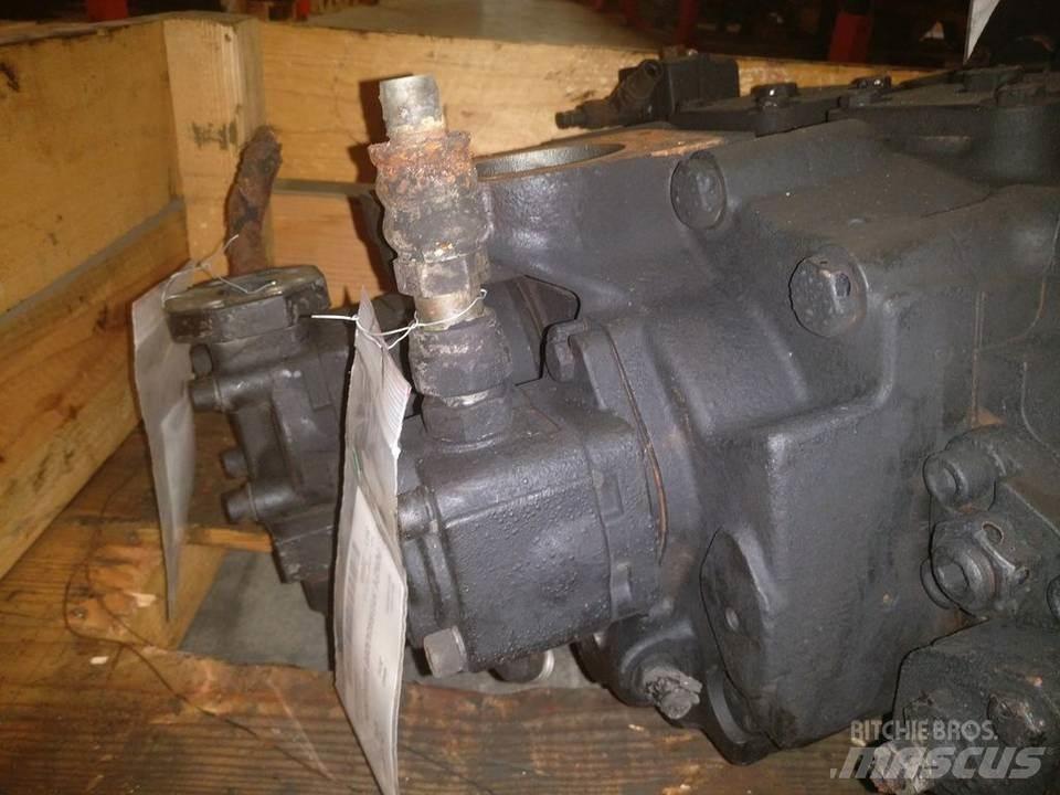 CAT 320E 유압식 기계