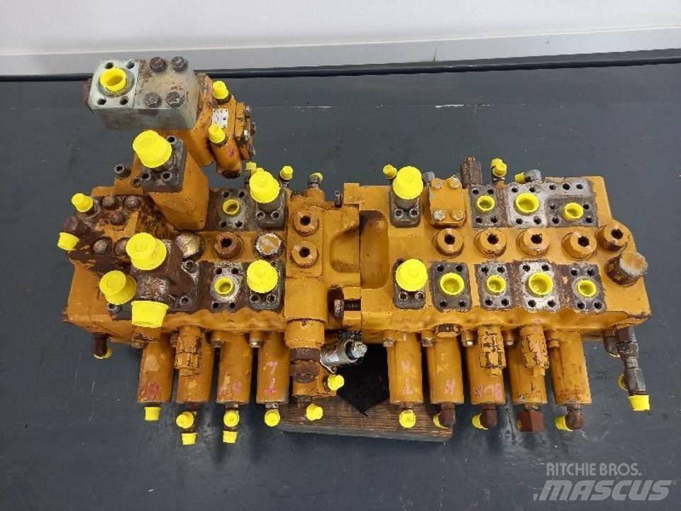 CAT 322C 유압식 기계