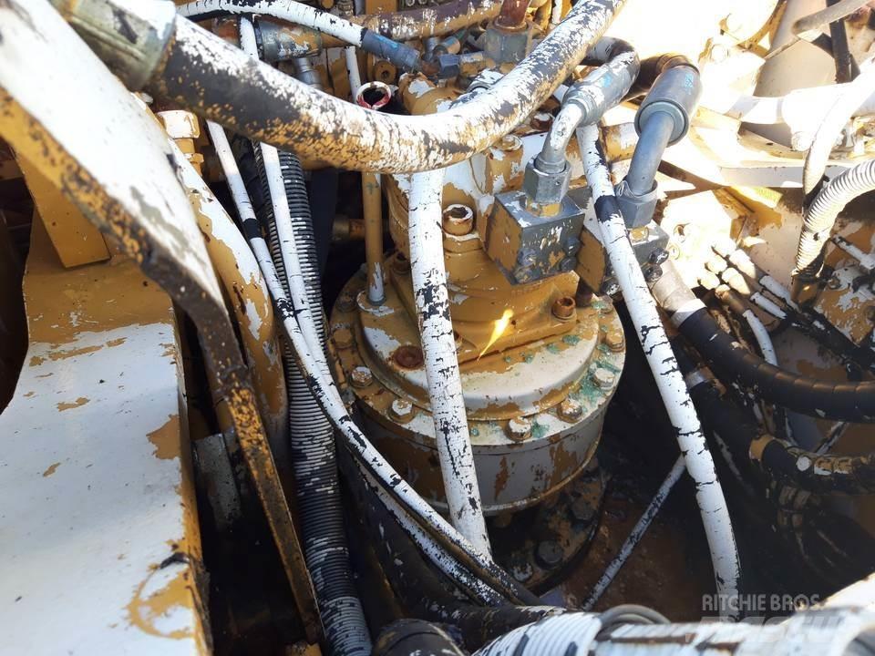 CAT 325LN 트랜스미션