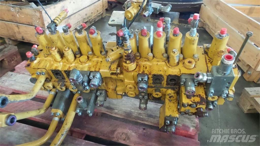 CAT 330DL 유압식 기계