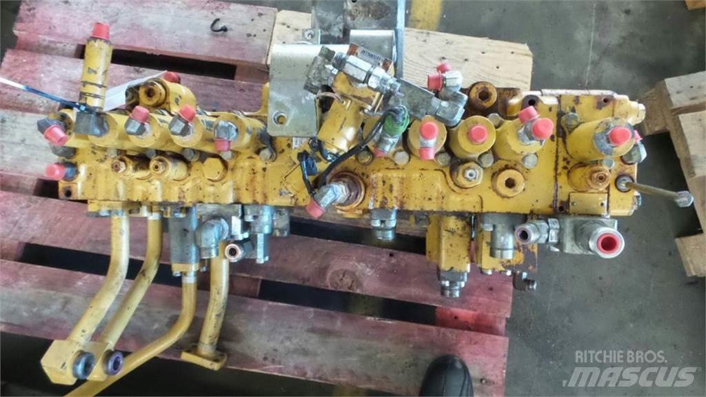 CAT 330DL 유압식 기계