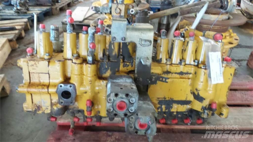 CAT 330DL 유압식 기계