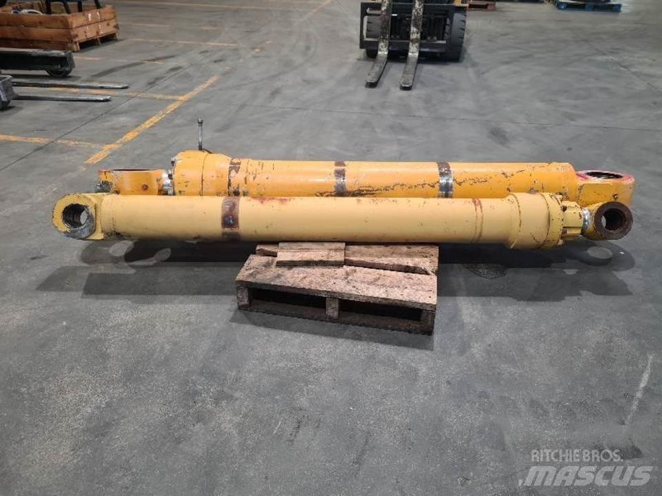 CAT 330L 유압식 기계