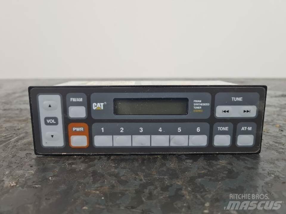 CAT 336DL 캐빈 및 인테리어