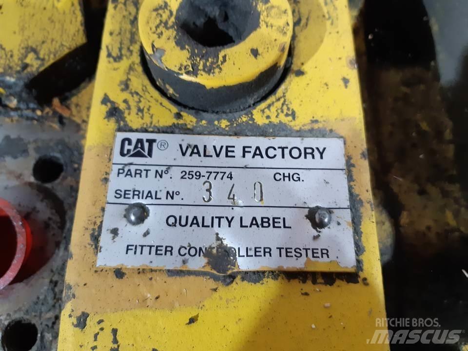 CAT 345C 유압식 기계