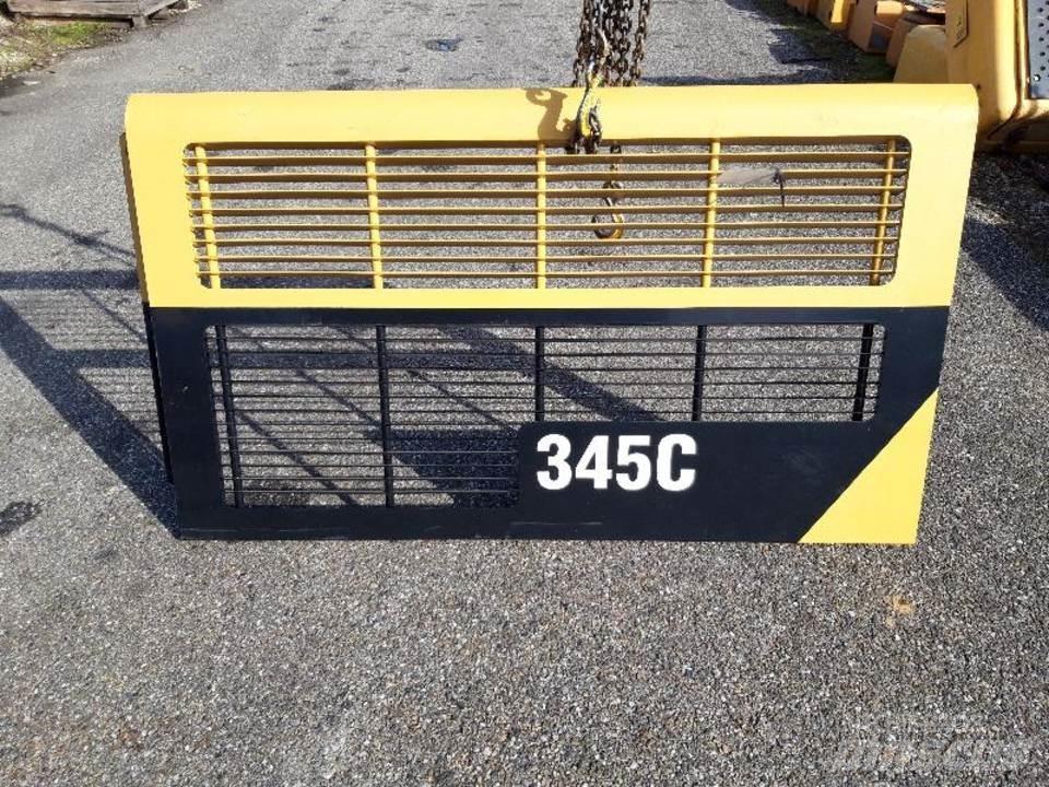 CAT 345C 캐빈 및 인테리어