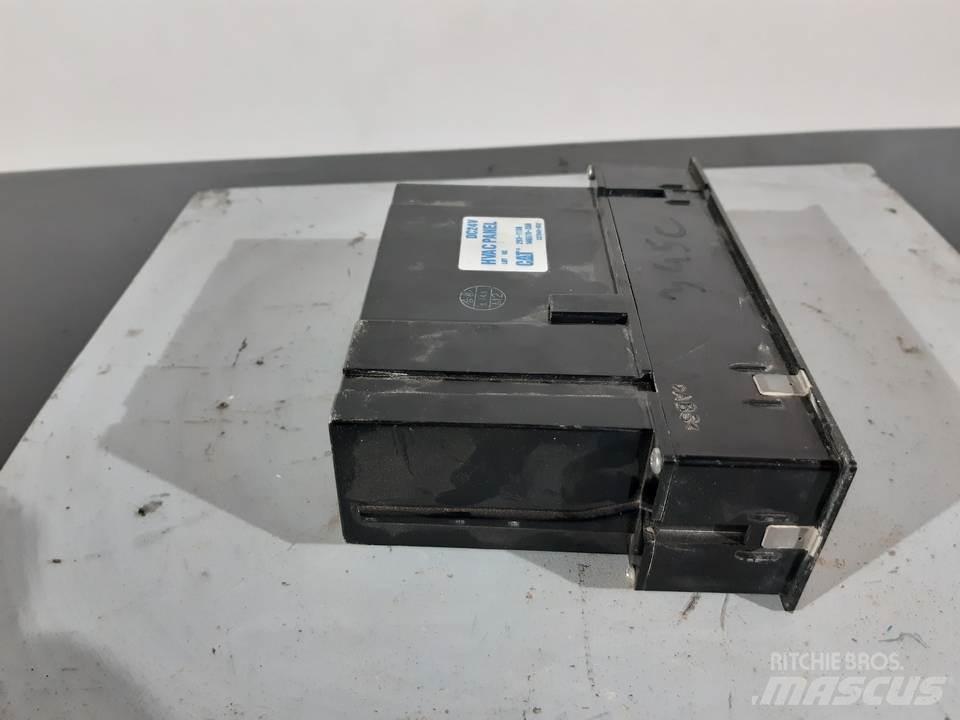 CAT 345C 캐빈 및 인테리어