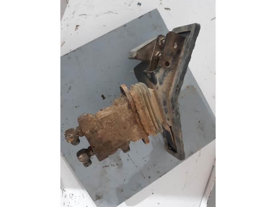 CAT 350 캐빈 및 인테리어