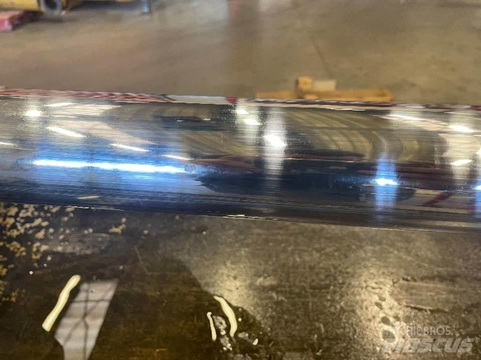 CAT 428B 유압식 기계