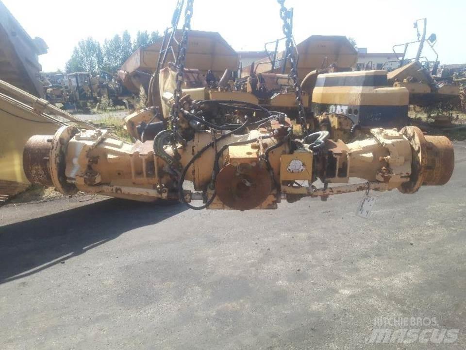 CAT 438B 트랜스미션