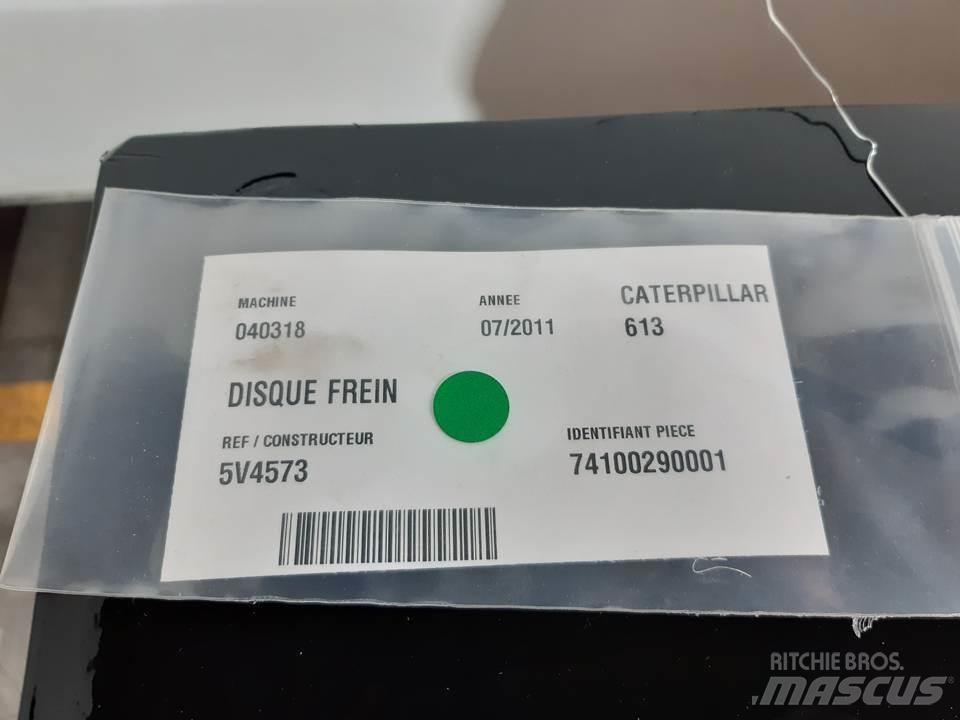 CAT 613 트랙, 체인 및 언더캐리지