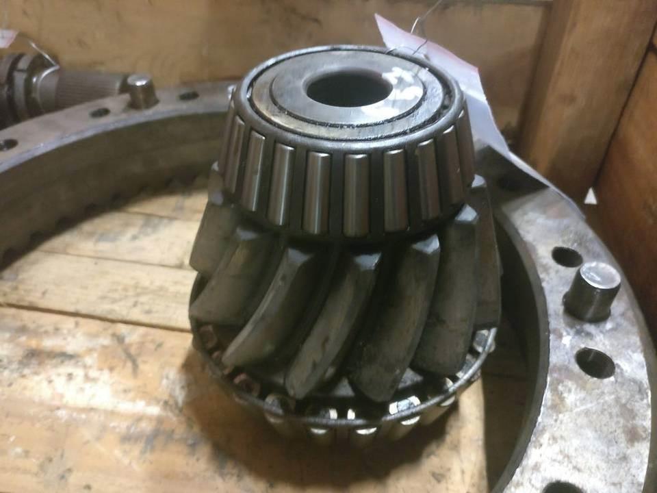 CAT 657B 트랜스미션