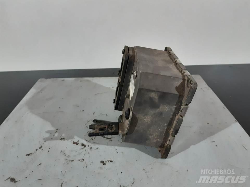 CAT 725 캐빈 및 인테리어