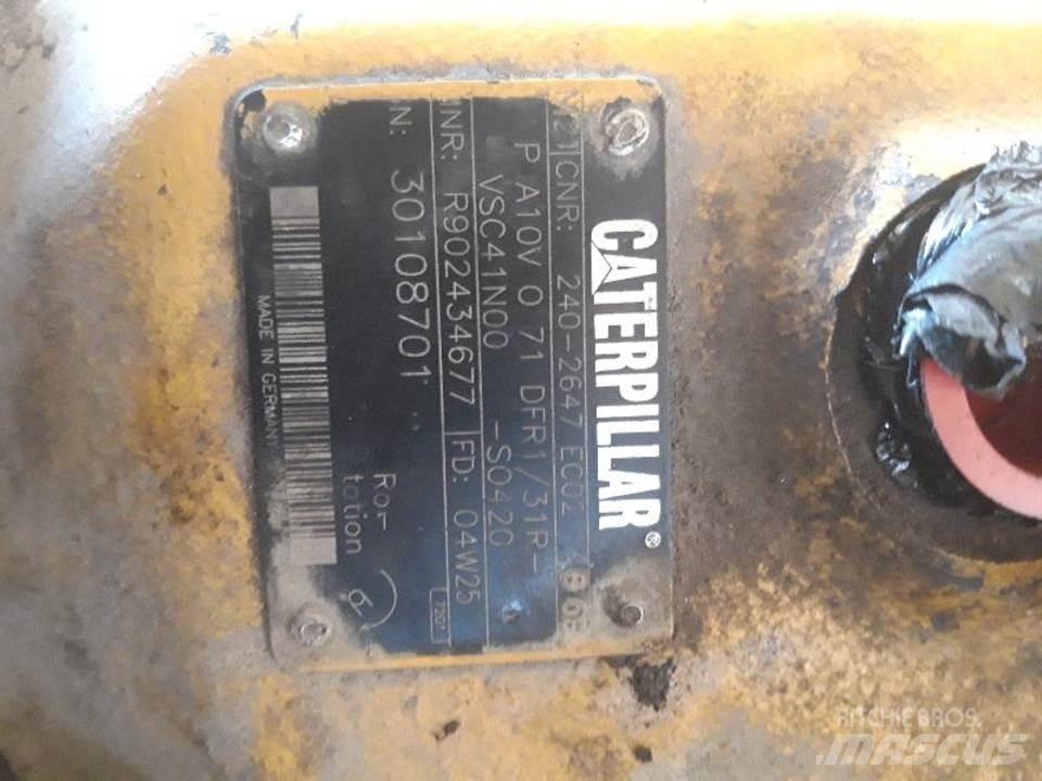 CAT 730 유압식 기계