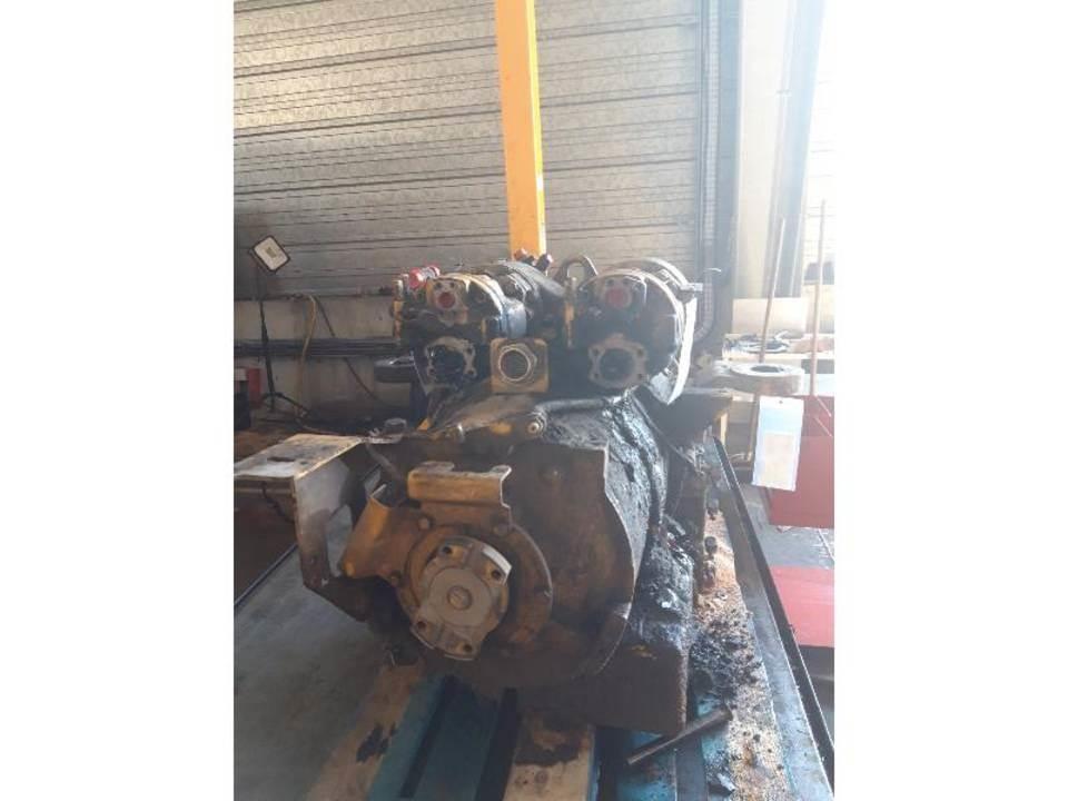 CAT 730 트랜스미션
