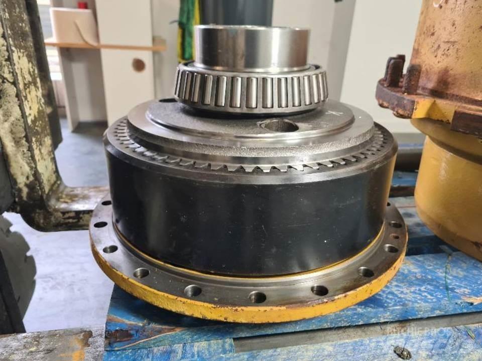CAT 735 트랜스미션