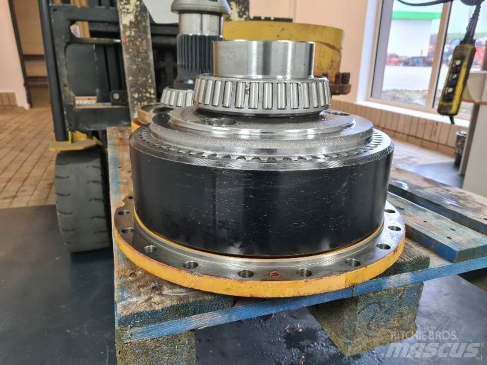 CAT 735 트랜스미션