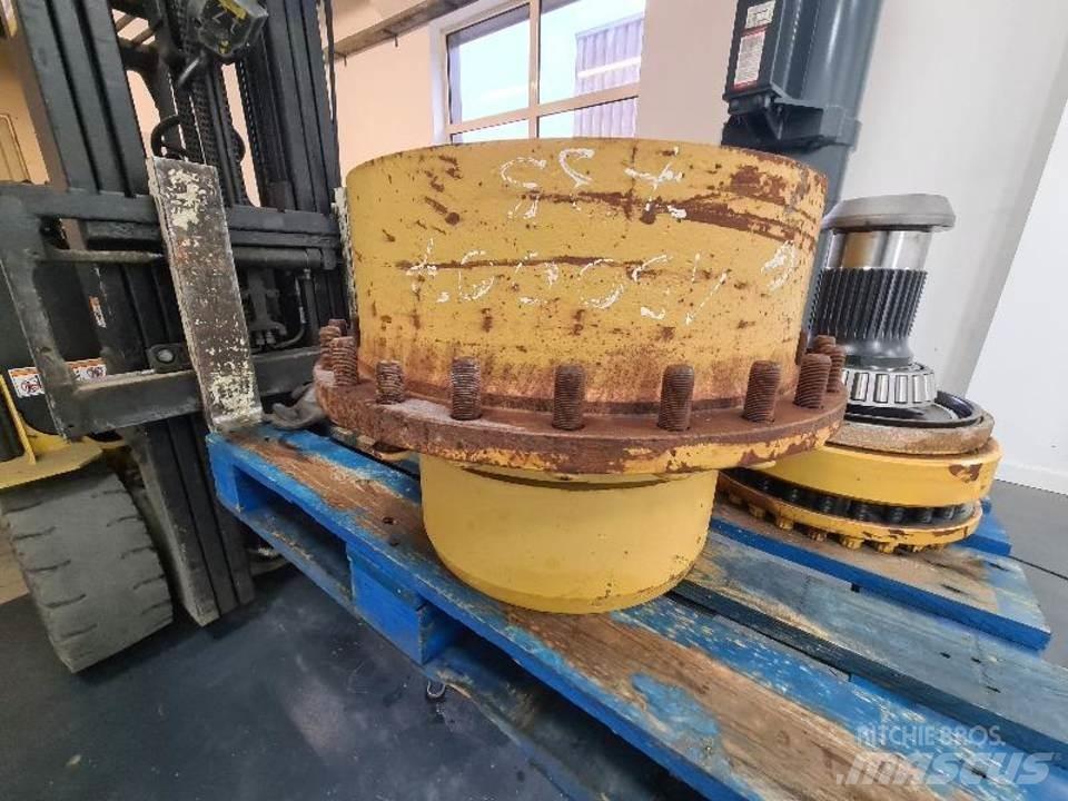 CAT 735 트랜스미션