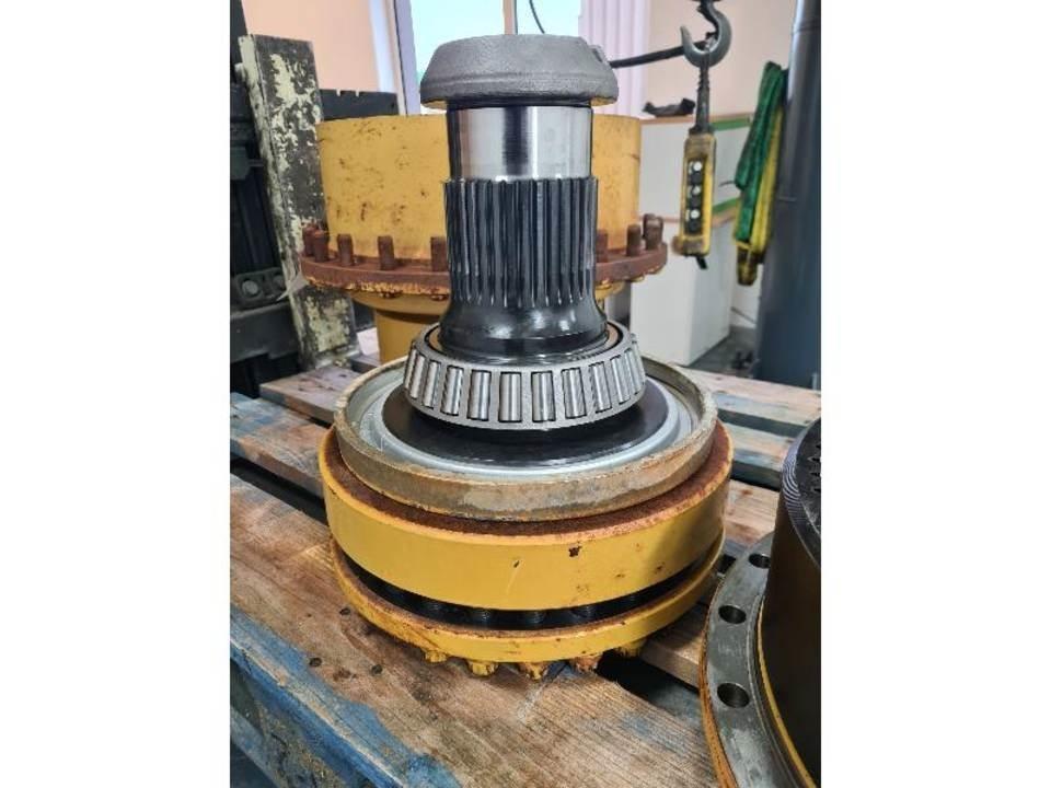CAT 735 트랜스미션