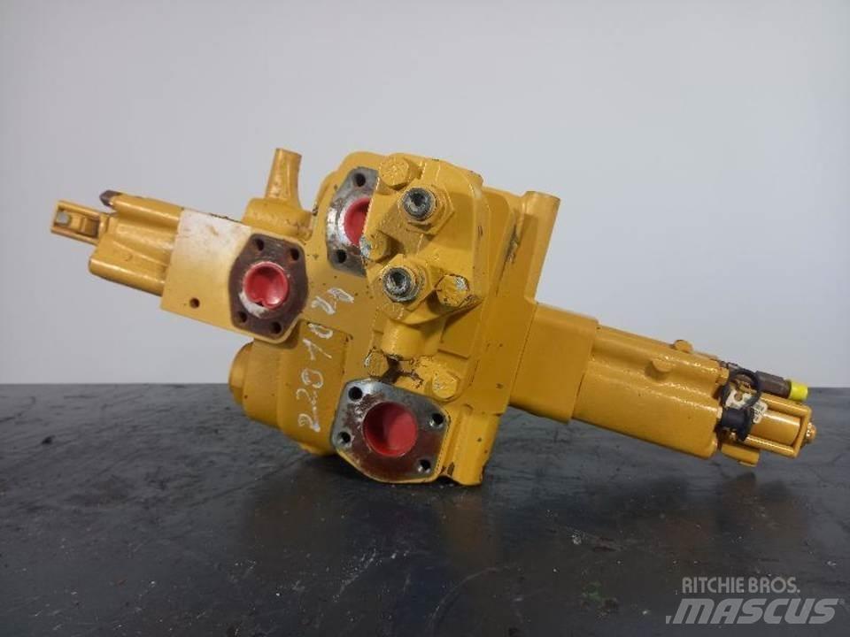 CAT 770 유압식 기계