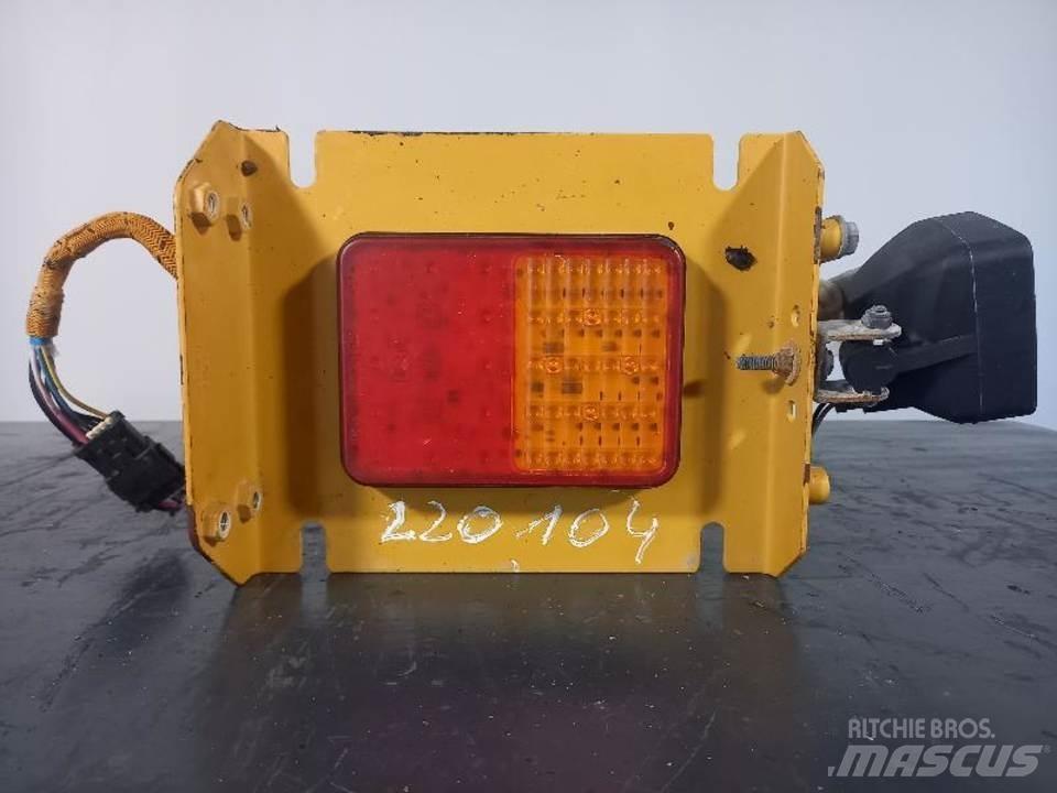 CAT 770 캐빈 및 인테리어